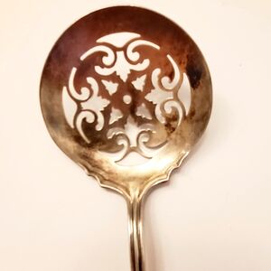 WILLIAM ROGERS Elegant Silver Plated Slotted Serving Spoon, Lovely Pattern